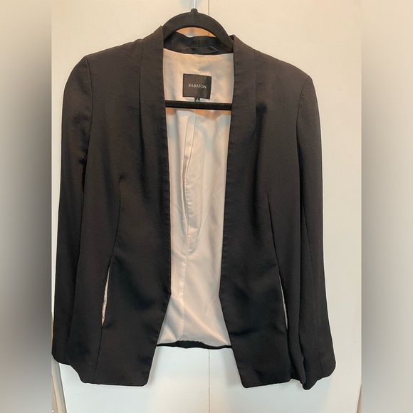 Babaton Aritzia Keith Blazer - size 2 in black - Picture 3 of 3